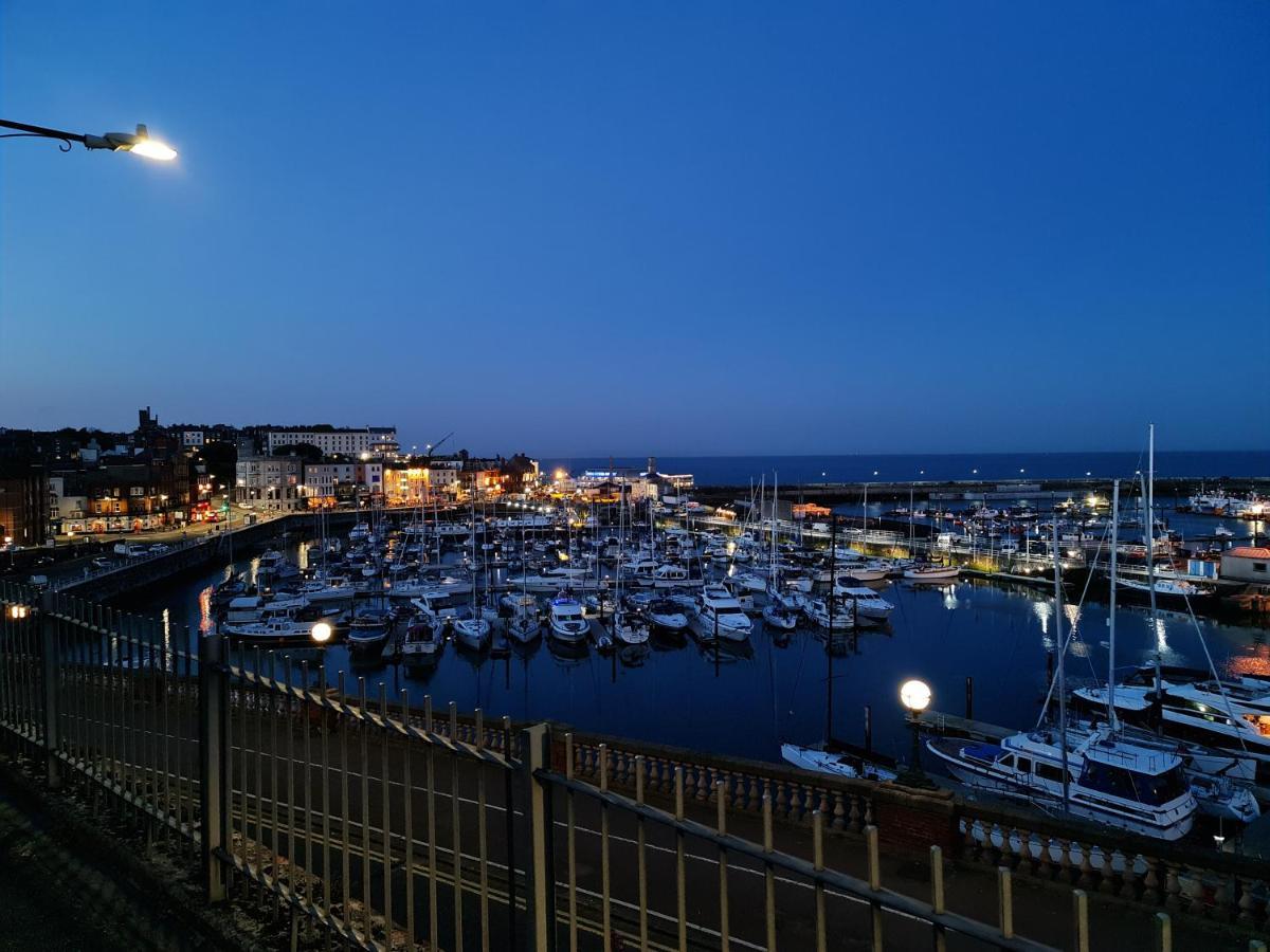 Diamond Harbour - Whole Huge Apartment - Wifi - Beach - Ramsgate Town Esterno foto