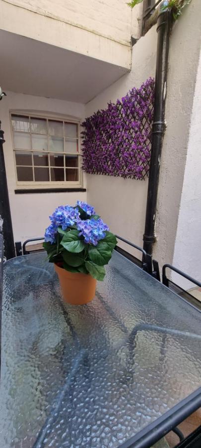 Diamond Harbour - Whole Huge Apartment - Wifi - Beach - Ramsgate Town Esterno foto